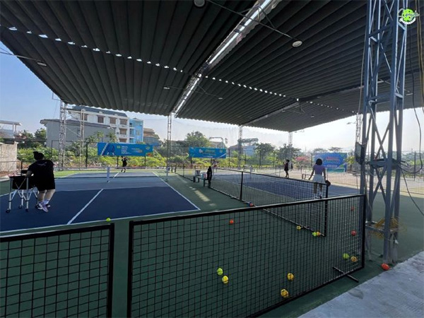 sân pickleball tại hòa bình