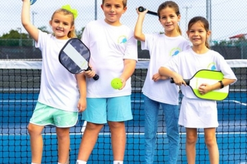 Lựa Chọn Vợt Pickleball AMA Cho Trẻ Em – Tự Tin Khởi Đầu Với Môn Thể Thao Vui Nhộn